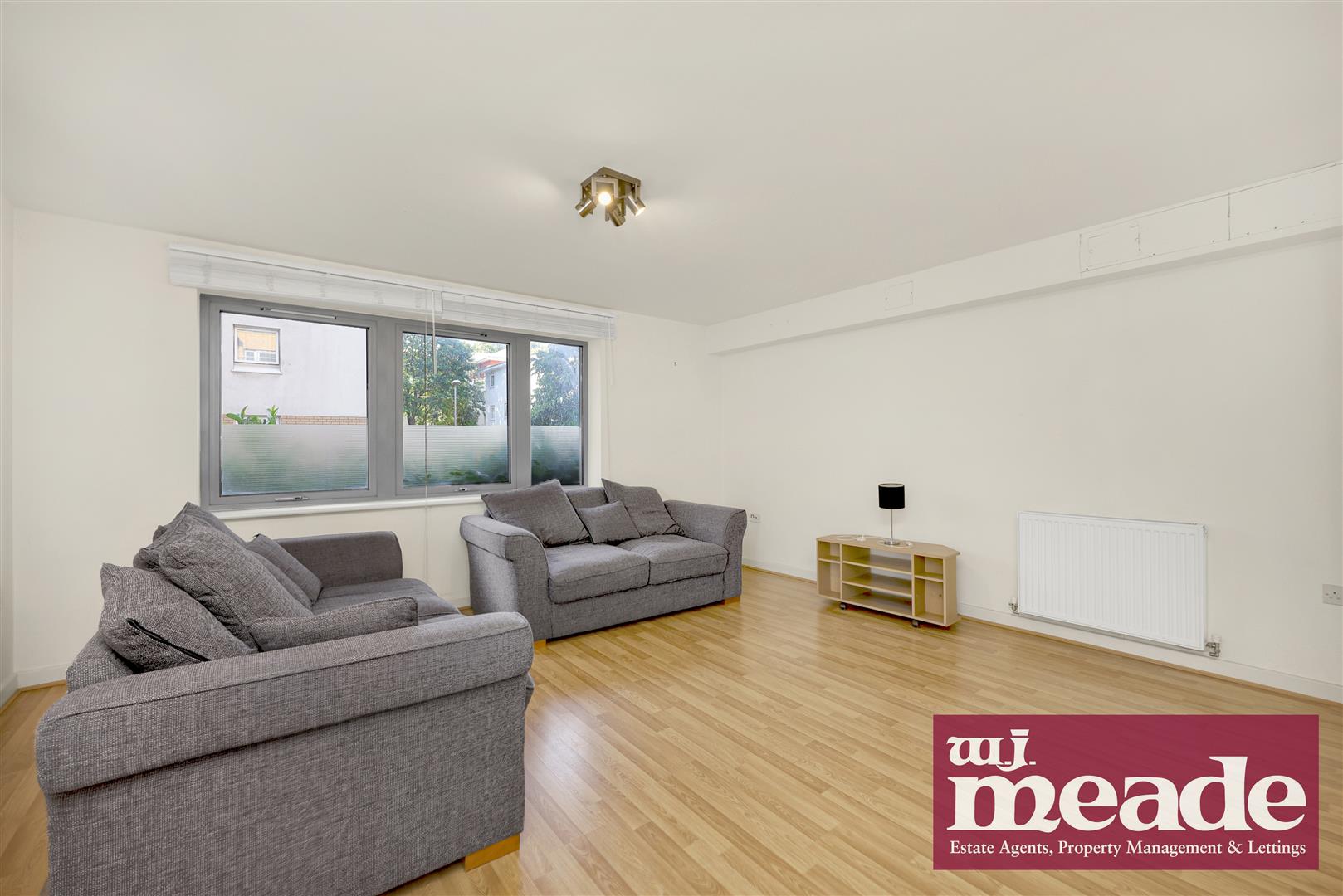 1 bed property in Clematis Apartments, Mile End